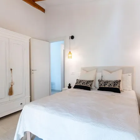 Smeralda Villa San Teodoro (Sardinia)