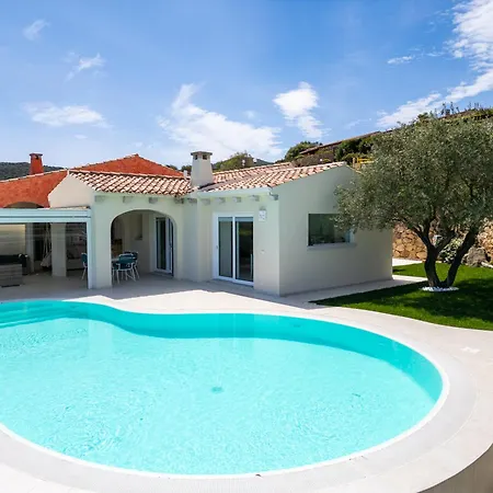 Smeralda Villa San Teodoro (Sardinia)